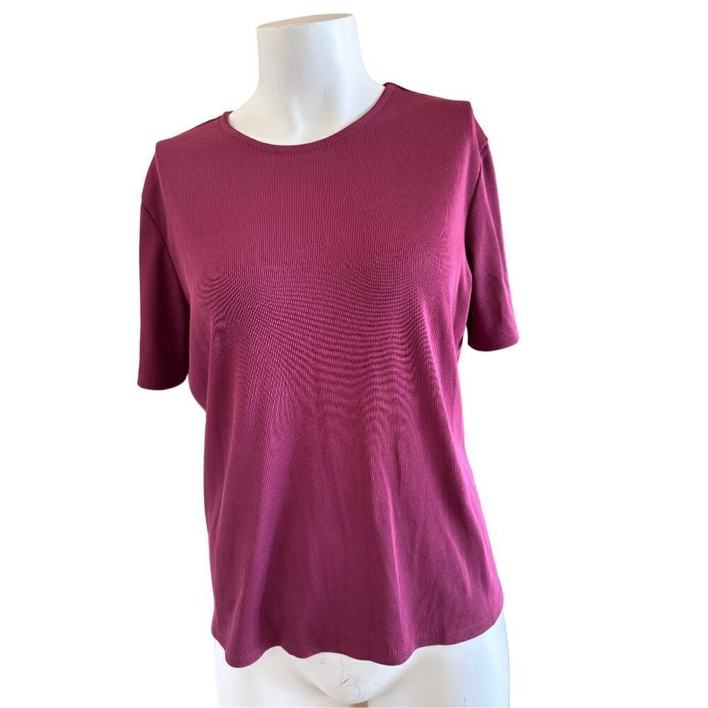 Pomegranate burgundy wine ribbed crew neck  women’s medium blouse crew neck shor